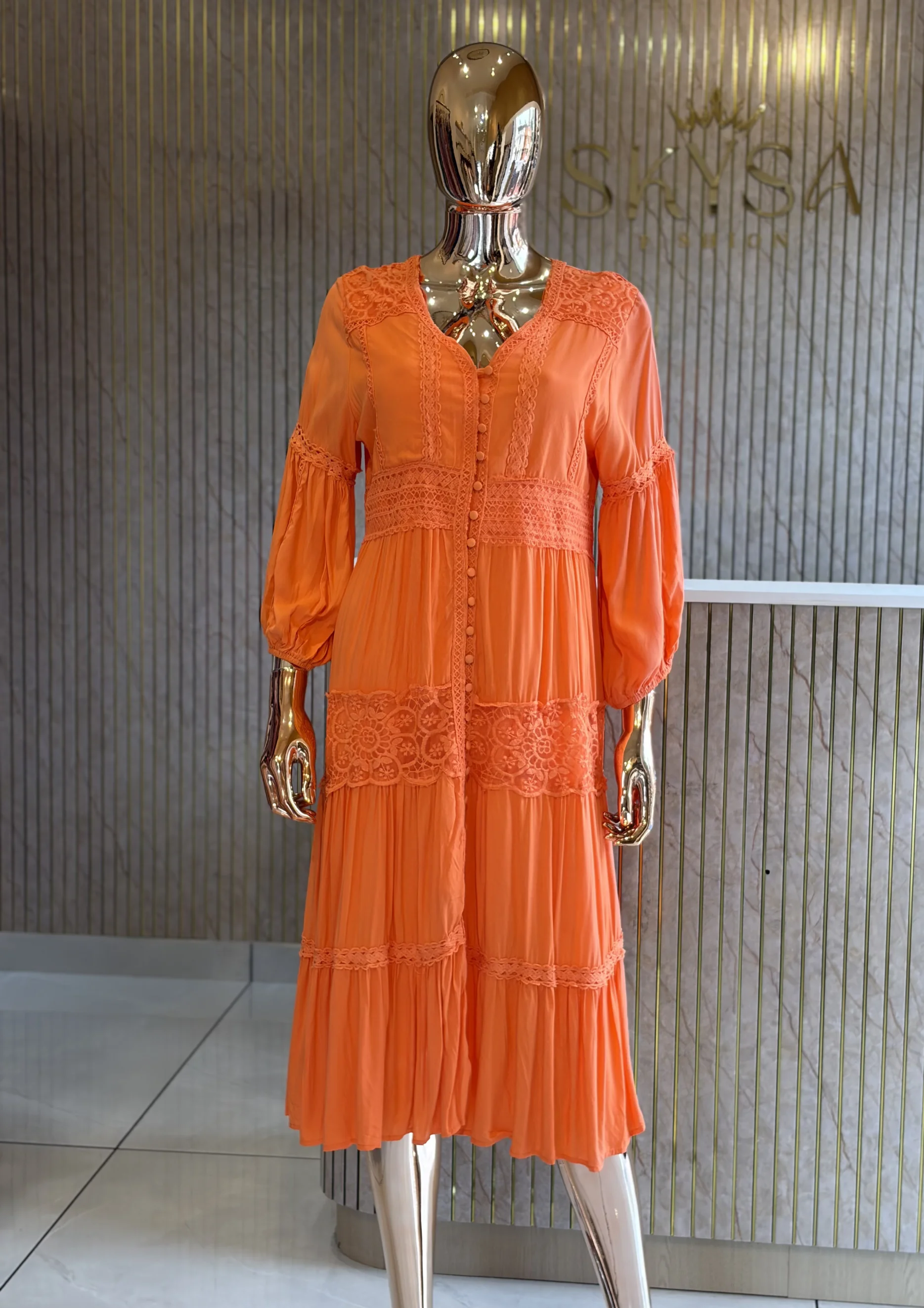 Lace Detail Tiered Maxii Dress